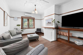 Charming Cottage Escape - Pet friendly! Geelong